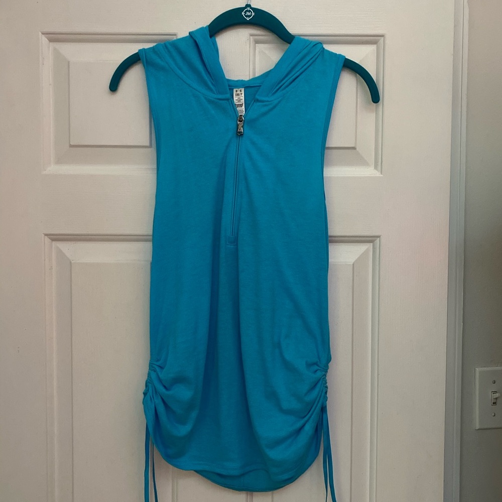 UA Women’s Performance Running Hoody NWOT